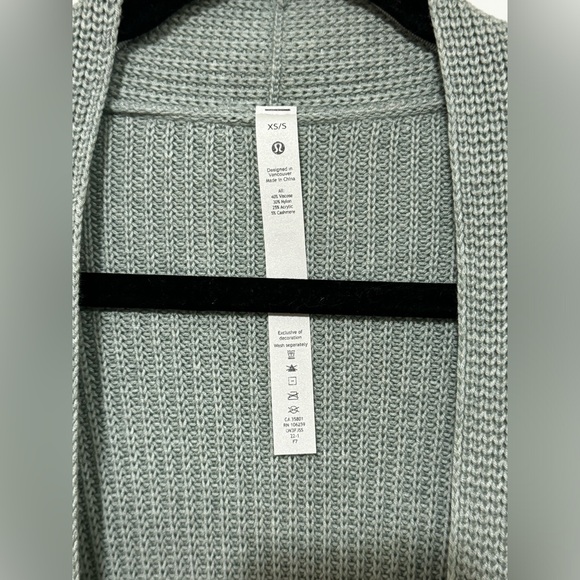 Lululemon Cashlu Sweater Wrap Size XS / S - Picture 4 of 5